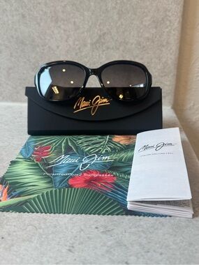 Maui Jim Women’s Black Gradient Lens Sunglasses